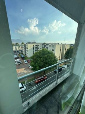 APARTAMENTO AMOBLADO CERCA A METROPOLIS